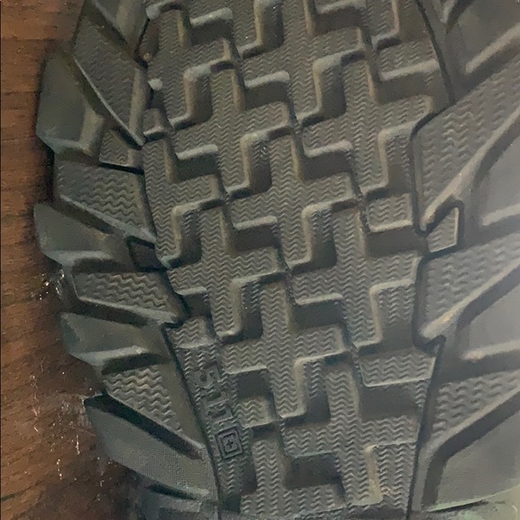 NWOT Black 5.11 tactical boots - Picture 4 of 5